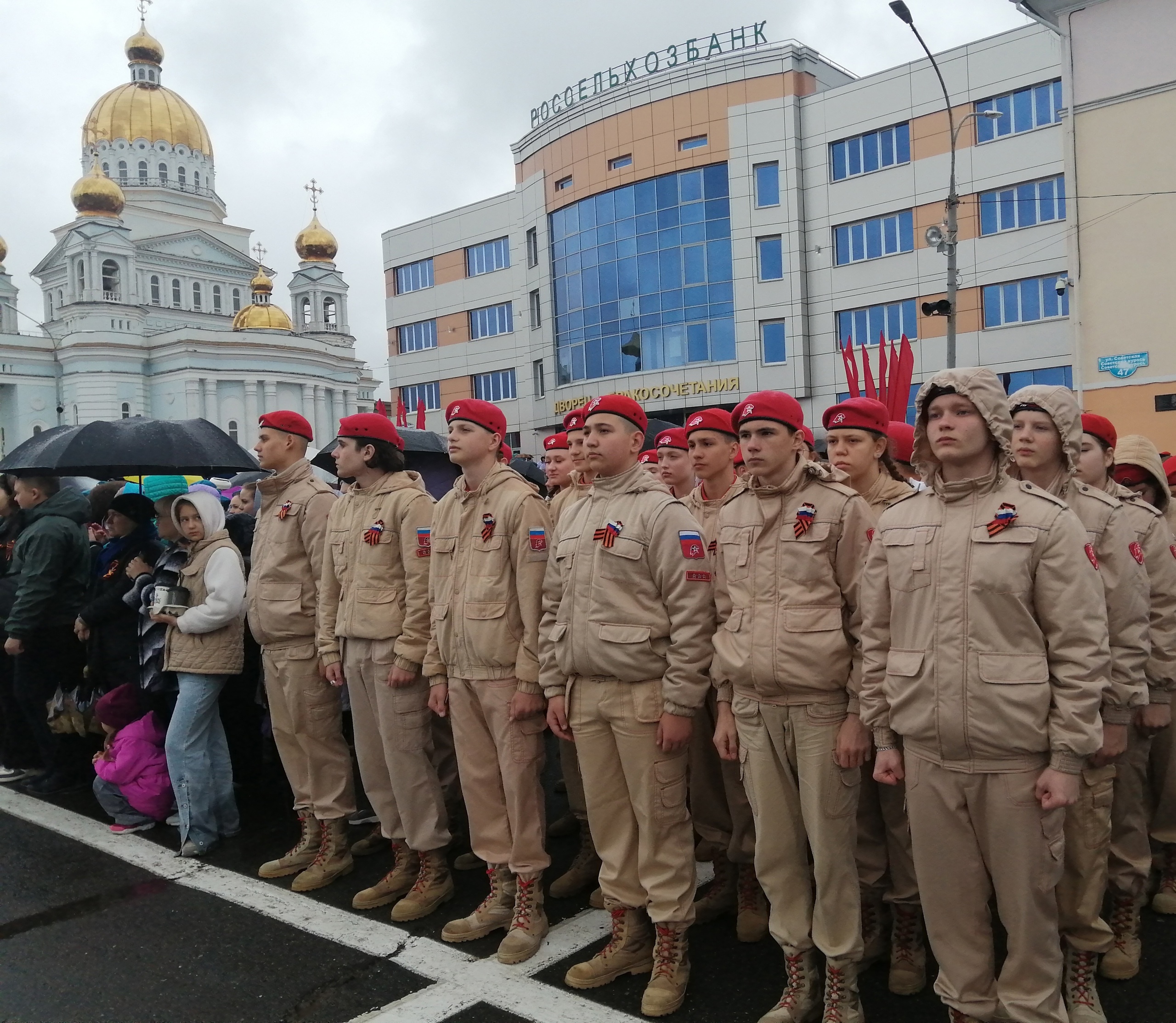 В Саранске открыт памятник героям специальной военной операции.